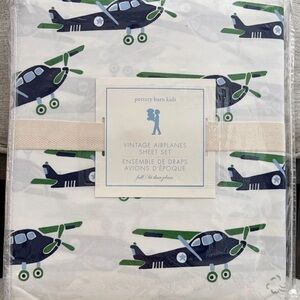 New Pottery Barn Kids Navy & Green Vintage Airplanes Full Size Sheet Set